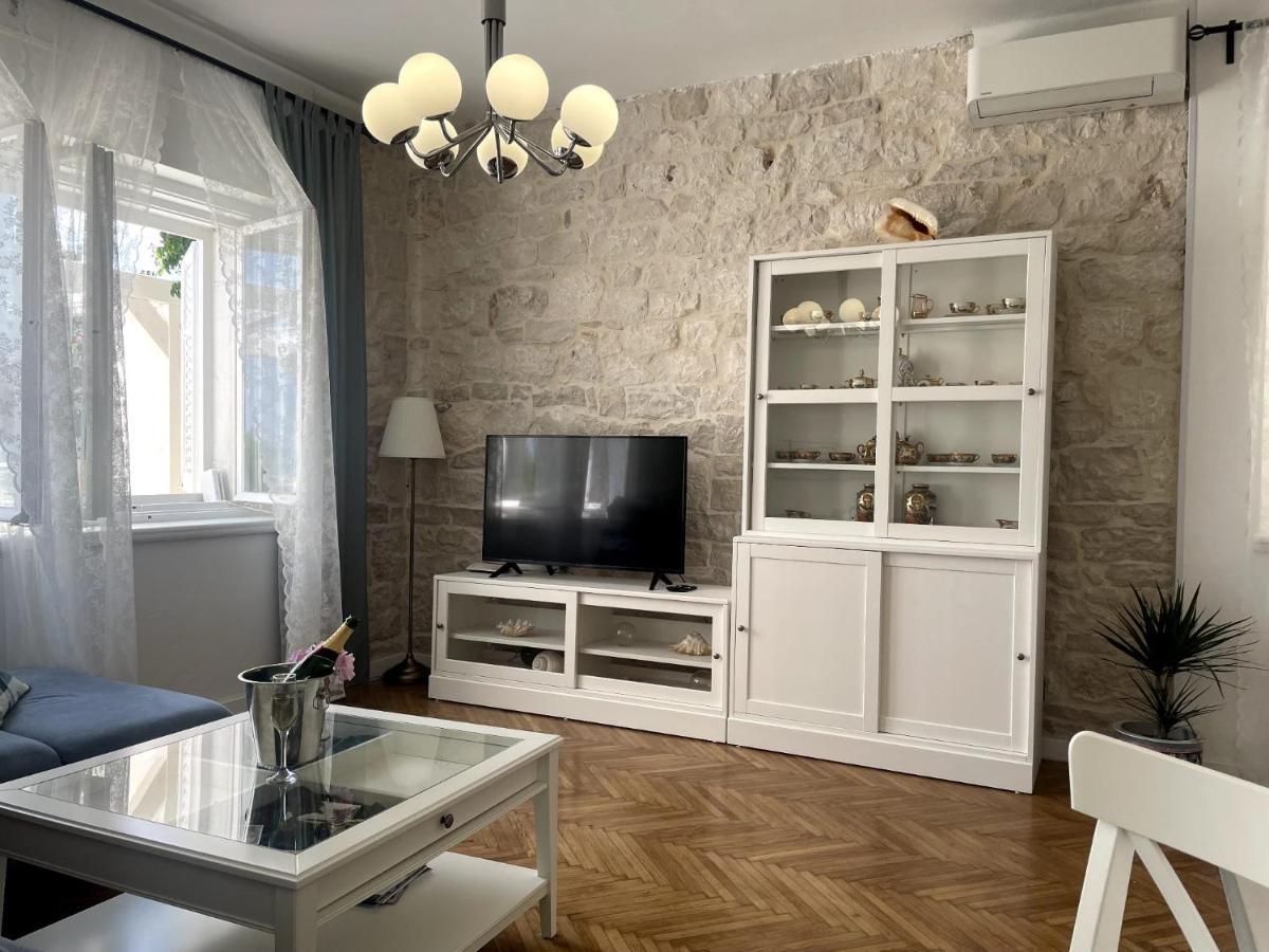 Luxury Apartment Lukas Orebić Extérieur photo